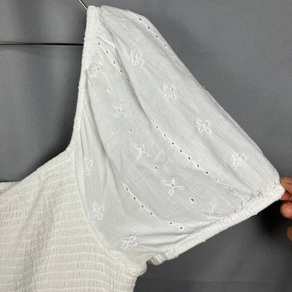 American Eagle Dress Size XL White Embroidered Eyelet Smocked Puff Cottagecore - Picture 3 of 6